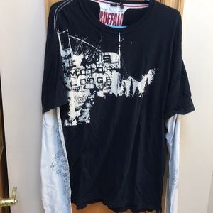 Men’s long sleeve shirt